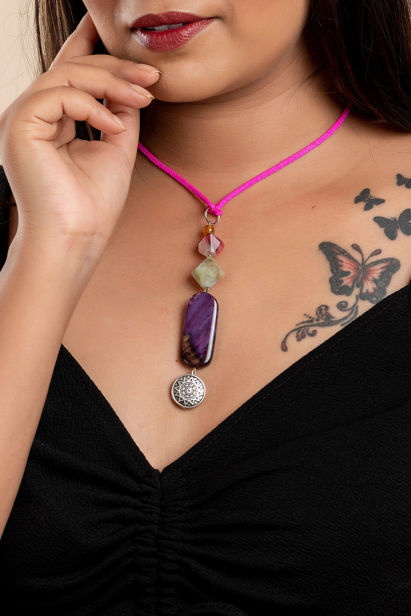 designer-semi-precious-stones-agate-onyx-sleek-neckpiece-strung-with-pink-adjustable-suede-cord